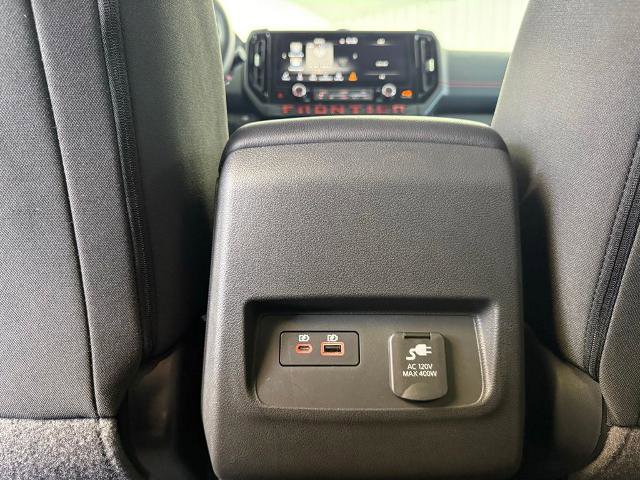 Used 2025 Nissan Frontier PRO-4X w/ Pro Convenience Package AWD/4WD image 10