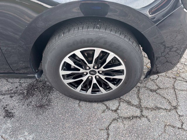 Certified 2025 Ford Expedition Platinum AWD/4WD image 29