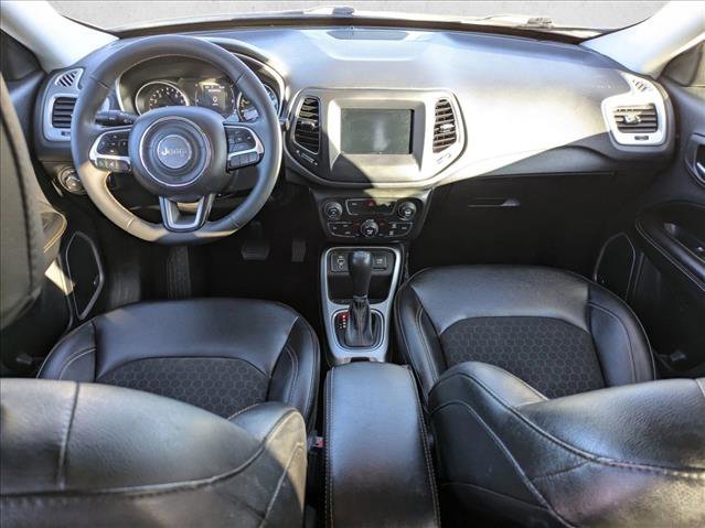 Used 2021 Jeep Compass Latitude w/ Sun and Sound Group FWD image 17