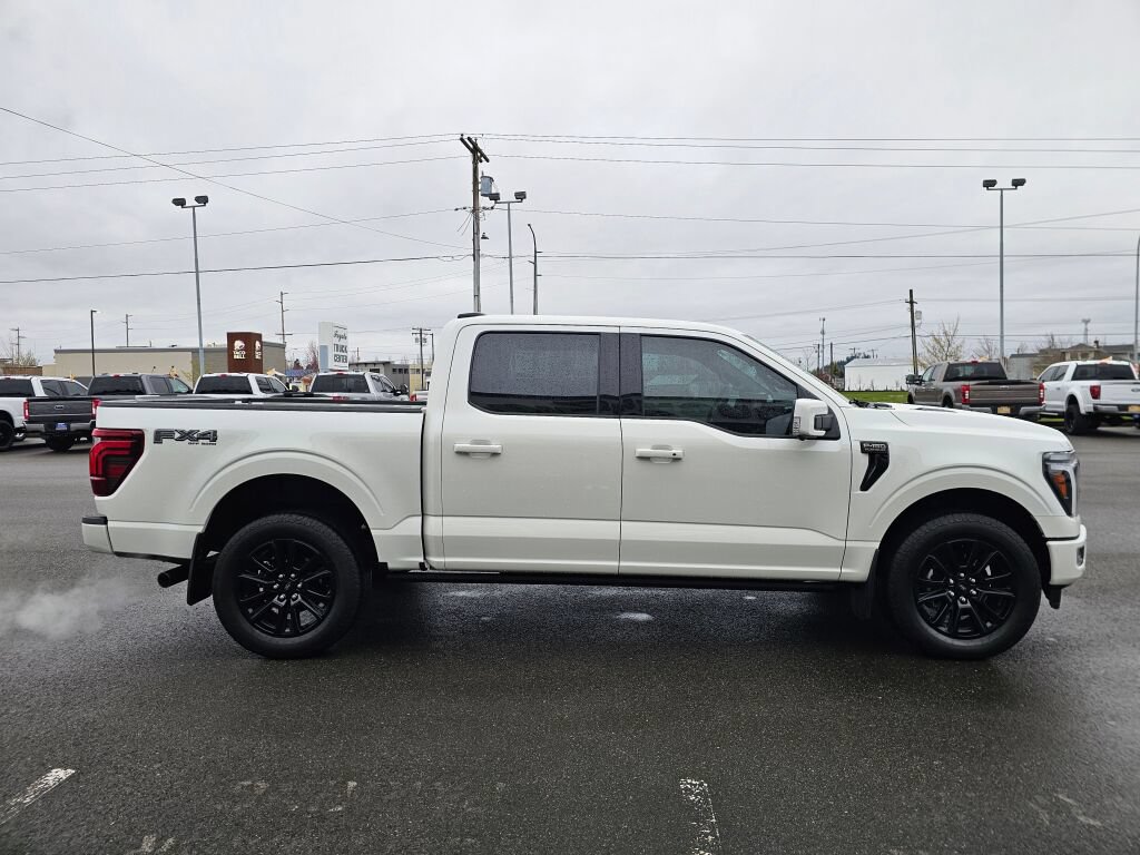 Certified 2025 Ford F150 Platinum w/ FX4 Off-Road Package AWD/4WD image 5