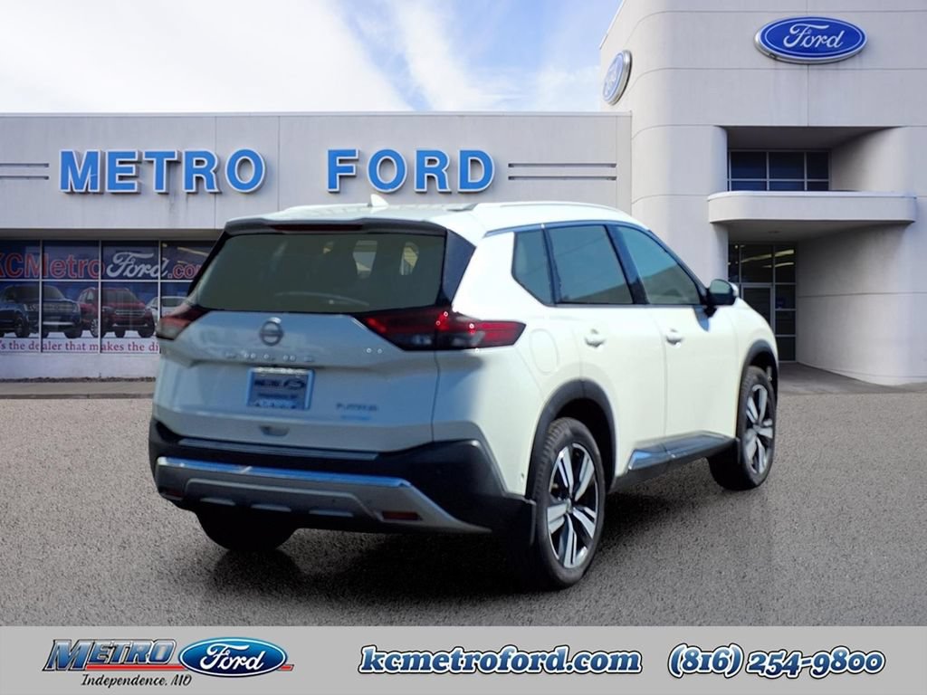 Used 2022 Nissan Rogue Platinum w/ Head-Up Display Package FWD image 3