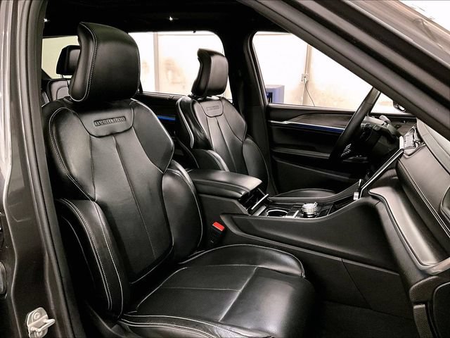 Used 2021 Jeep Grand Cherokee L Overland w/ Luxury Tech Group IV AWD/4WD image 7