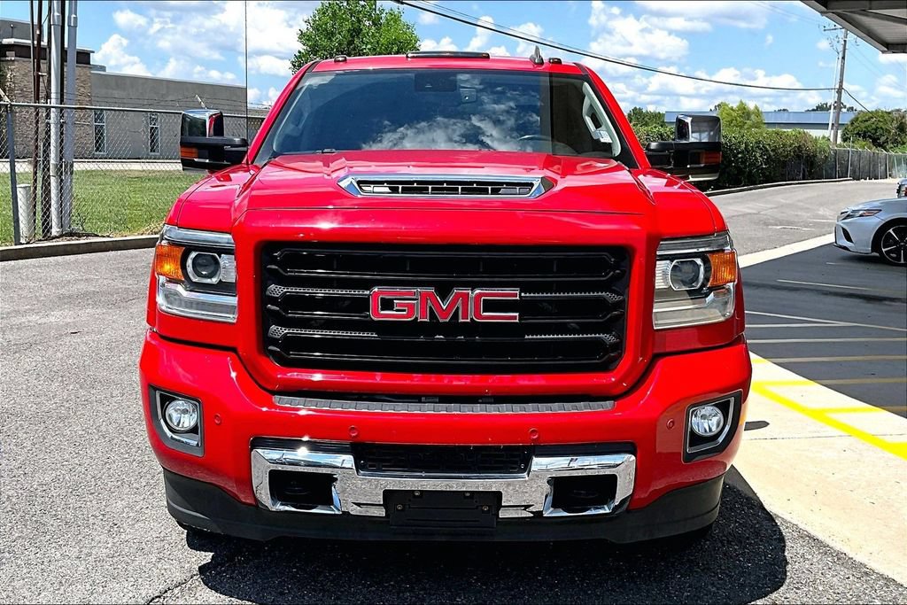 Used 2018 GMC Sierra 3500 SLT w/ Duramax Plus Package AWD/4WD image 2
