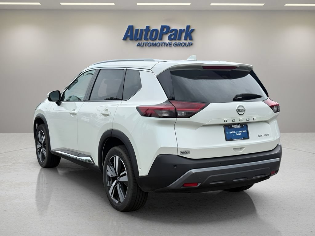 Used 2023 Nissan Rogue SL w/ SL Premium Package AWD/4WD image 5