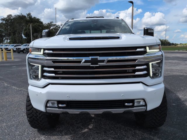 Used 2022 Chevrolet Silverado 2500 High Country w/ Z71 Off-Road Package AWD/4WD image 3