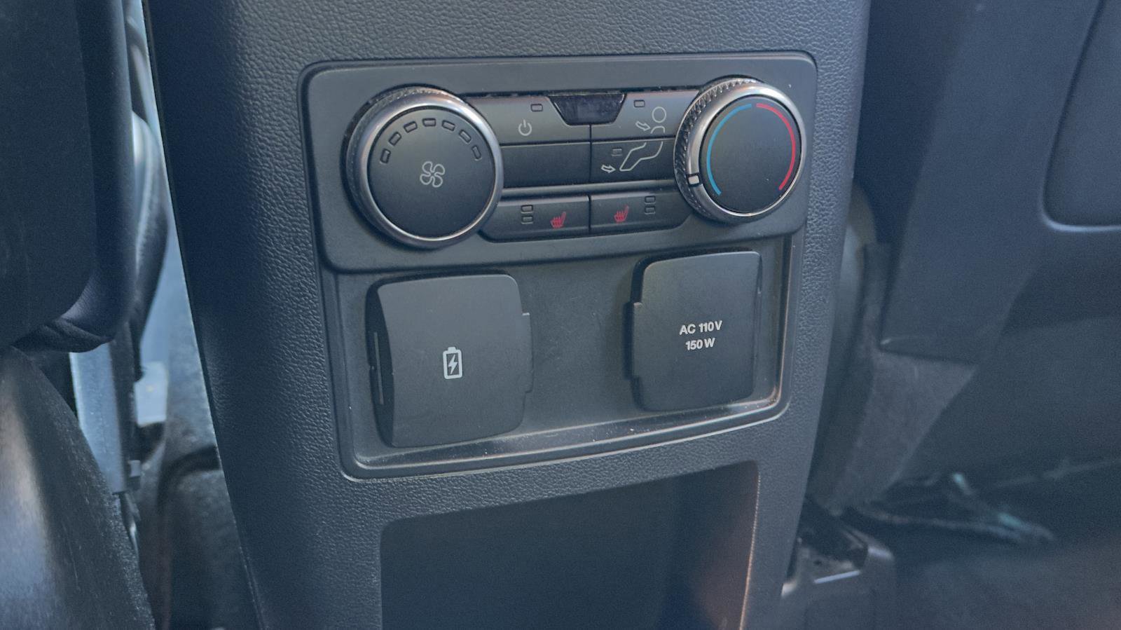 Certified 2020 Ford Explorer Platinum w/ Premium Technology Package image 12