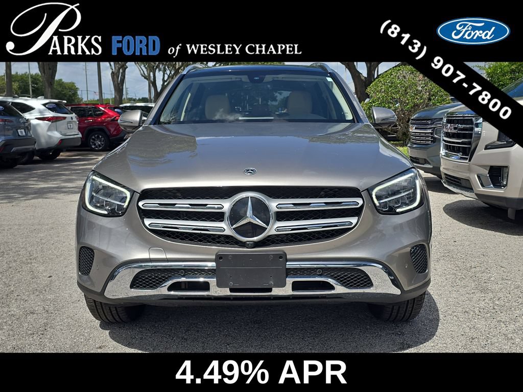 Used 2021 Mercedes-Benz GLC 300 4MATIC image 3