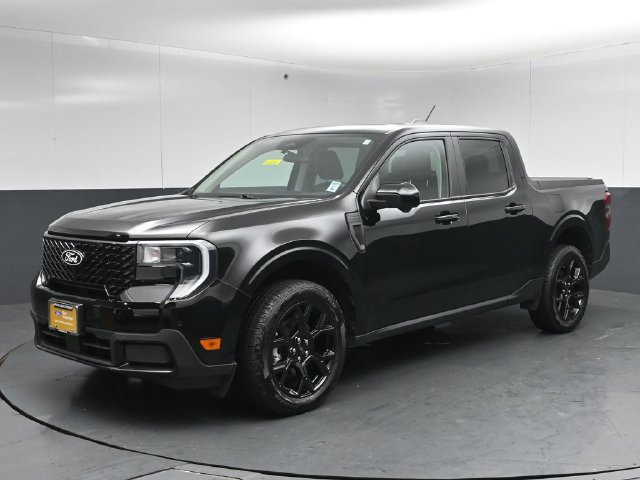 Certified 2025 Ford Maverick Lariat w/ Black Appearance Package AWD/4WD image 3