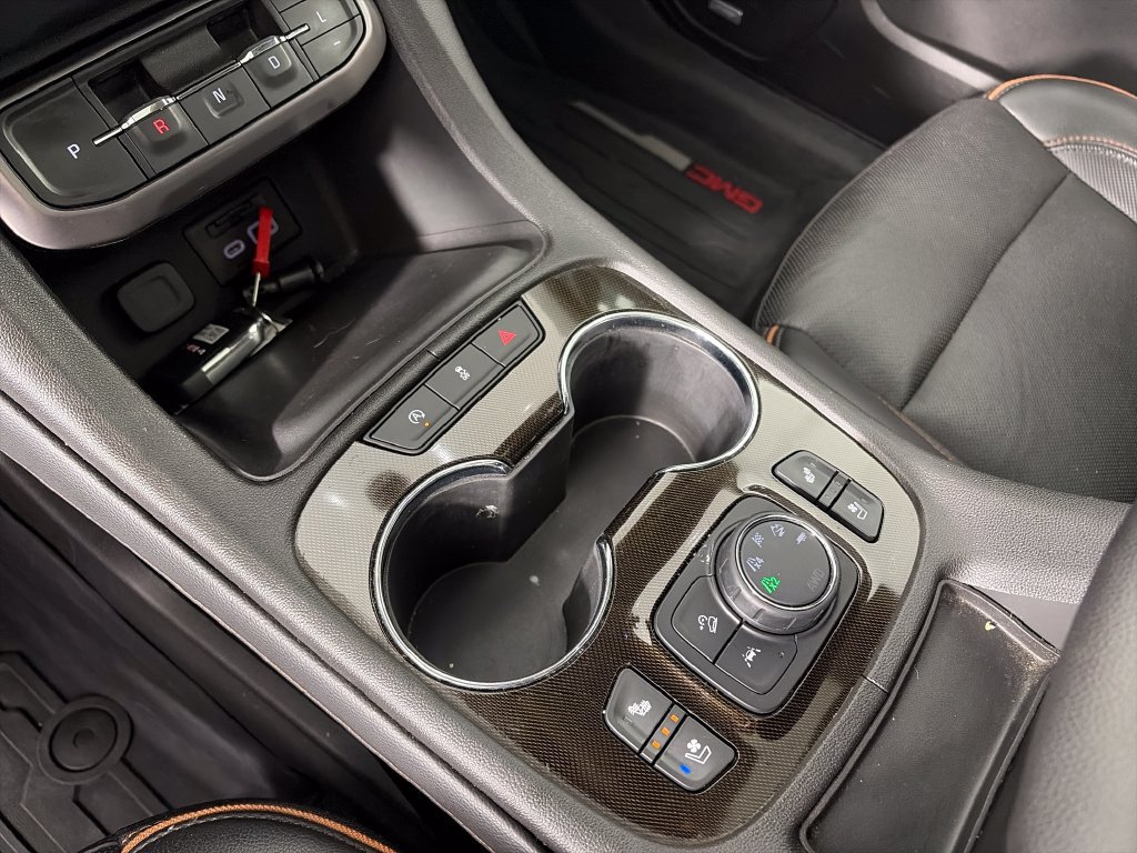 Used 2023 GMC Acadia AT4 w/ Technology Package AWD/4WD image 22