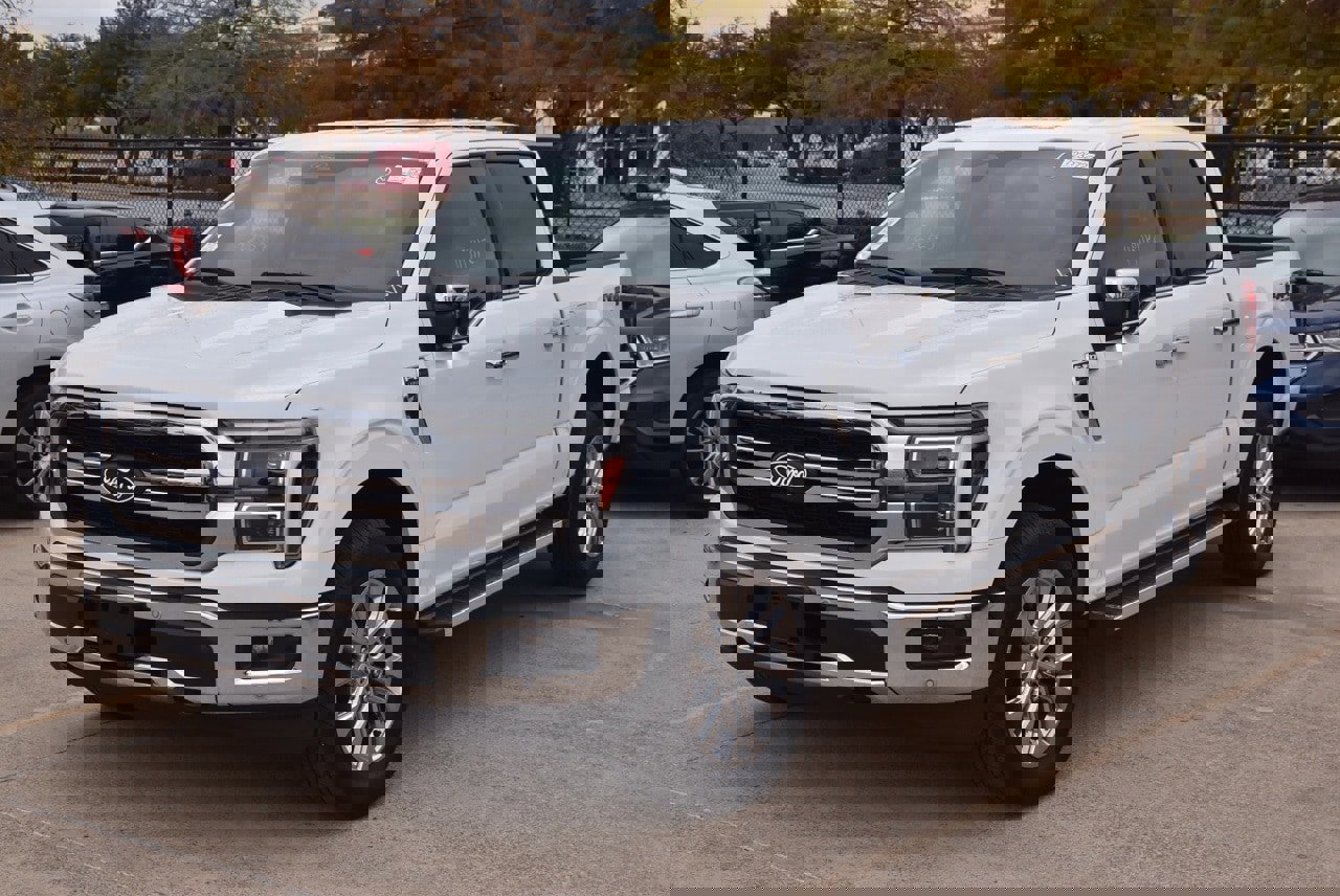 Certified 2025 Ford F150 Lariat w/ Equipment Group 501A Mid image 2