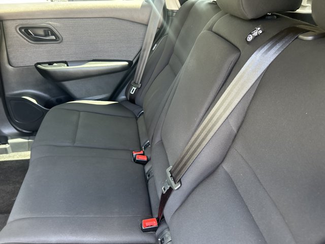 Used 2023 Nissan Rogue S AWD/4WD image 24