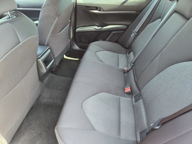 Used 2018 Toyota Camry LE FWD image 28