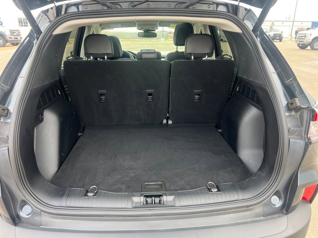 Certified 2022 Ford Escape Titanium w/ Class II Trailer Tow Package image 29