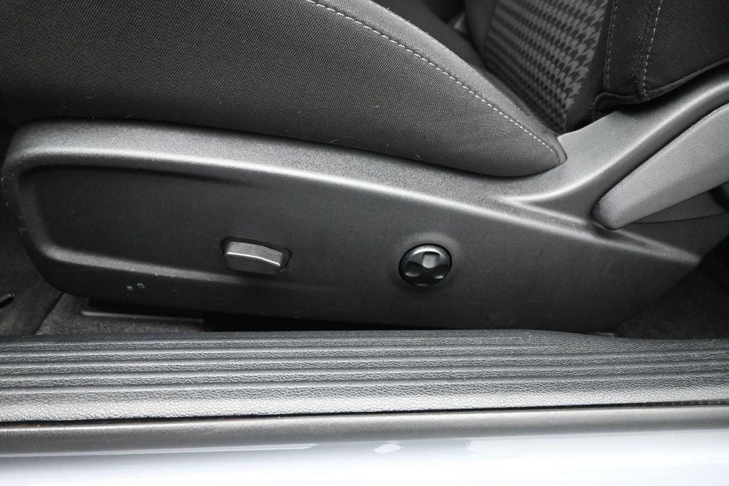 Used 2021 Dodge Challenger R/T Scat Pack RWD image 38