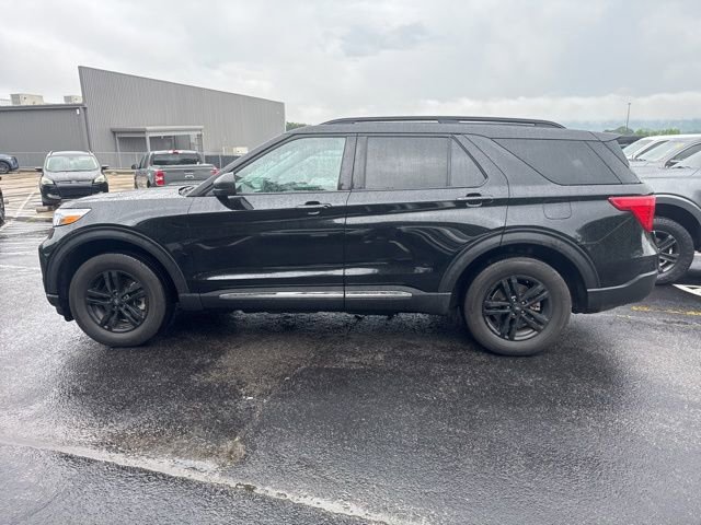 Certified 2024 Ford Explorer XLT w/ Equipment Group 202A AWD/4WD image 4