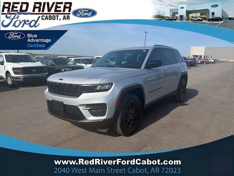 Used 2025 Jeep Grand Cherokee Altitude