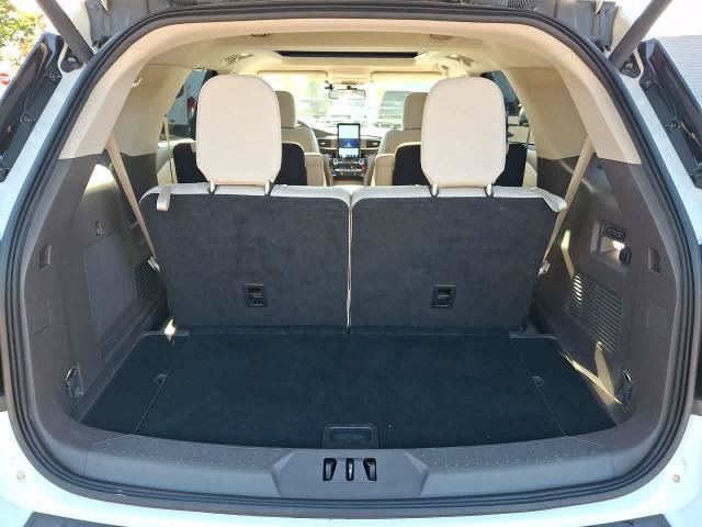 Certified 2023 Ford Explorer Platinum AWD/4WD image 28