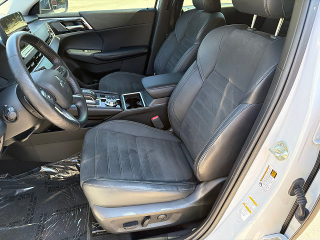 Used 2022 Mitsubishi Outlander SE AWD/4WD image 11