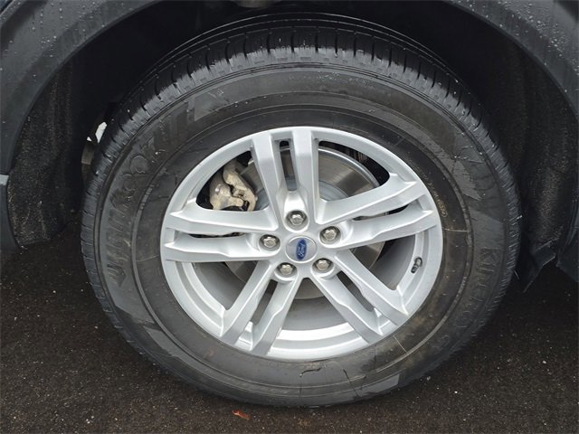 Certified 2024 Ford Explorer XLT image 5