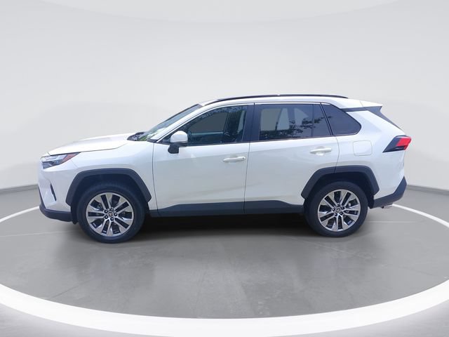 Used 2022 Toyota RAV4 XLE Premium FWD image 2