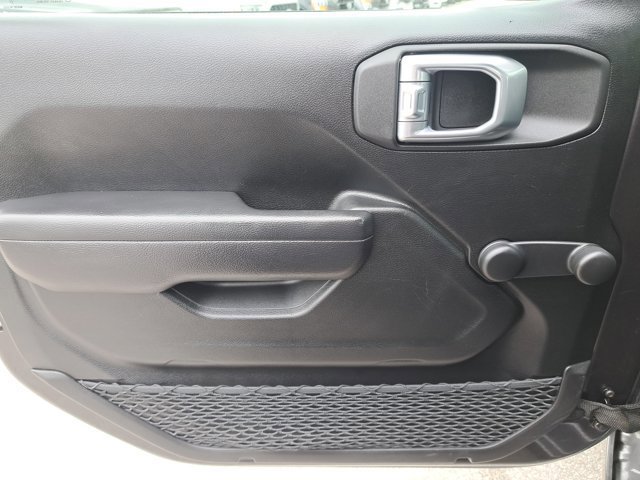 Used 2022 Jeep Wrangler Sport image 22