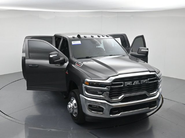 Used 2026 RAM 3500 Tradesman AWD/4WD image 46