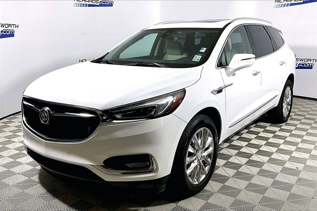 Used 2018 Buick Enclave Premium w/ Experience Buick Package image 1