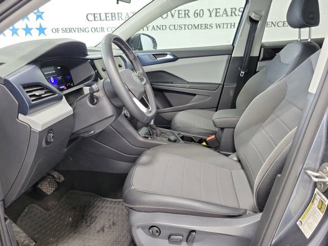 Used 2022 Volkswagen Taos SE image 8