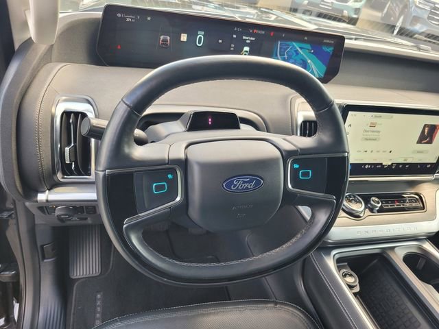 Certified 2025 Ford Expedition Platinum AWD/4WD image 30