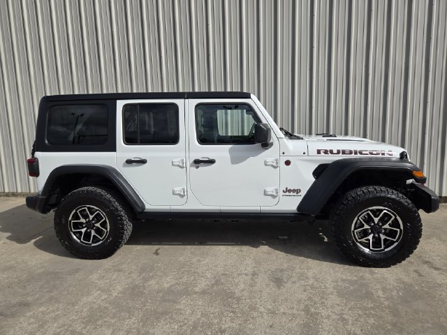 Used 2026 Jeep Wrangler Unlimited Rubicon AWD/4WD image 5