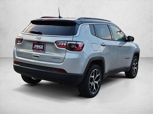 Used 2025 Jeep Compass Limited AWD/4WD image 5