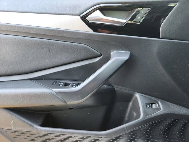 Used 2020 Volkswagen Jetta R-Line w/ R-Line Cold Weather Package image 22