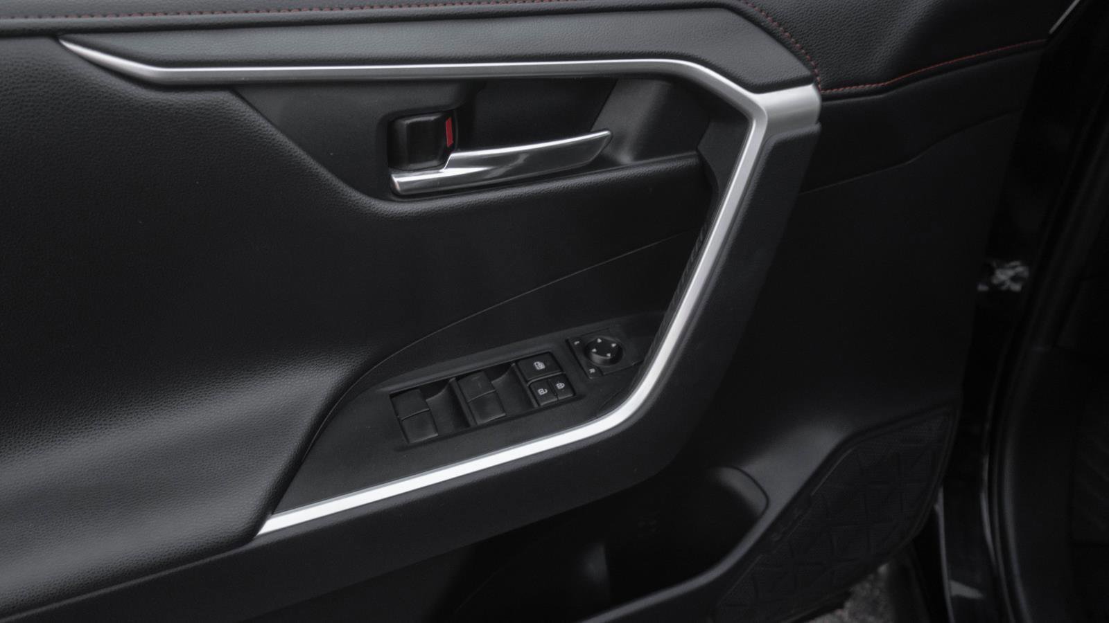 Used 2020 Toyota RAV4 Adventure image 14