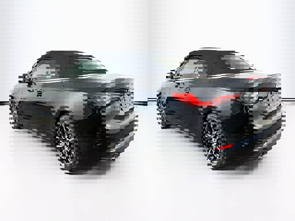 Used 2022 BMW 430i Convertible image 4