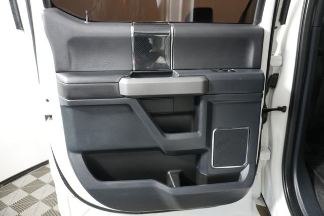 Certified 2022 Ford F450 Platinum w/ FX4 Off-Road Package image 29