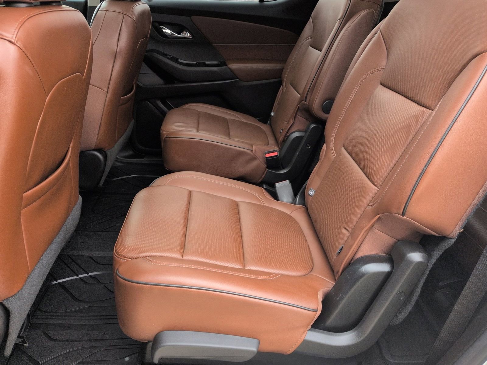 Used 2018 Chevrolet Traverse High Country w/ LPO, Floor Liner Package AWD/4WD image 22