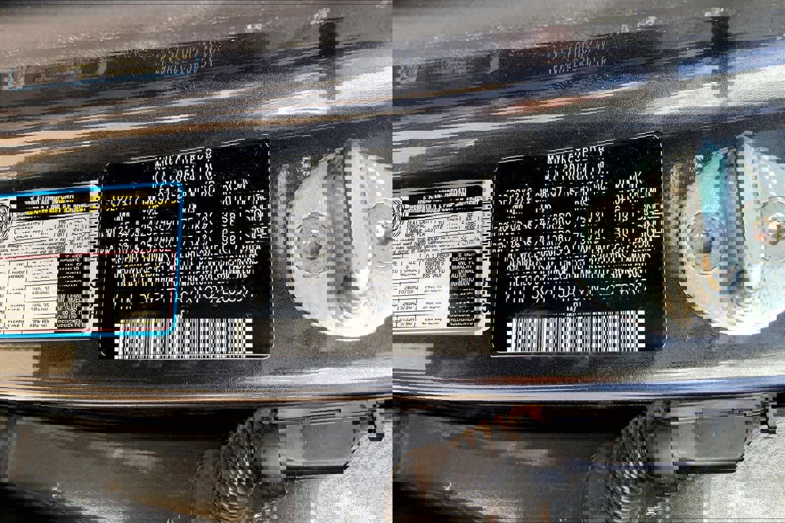 Used 2022 Kia Telluride SX w/ SX Prestige Package image 36