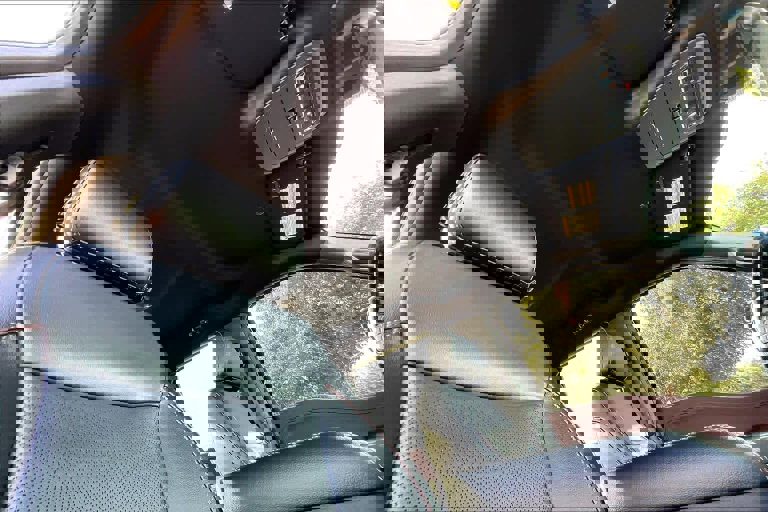 Certified 2022 Ford F150 Lariat w/ Equipment Group 502A High image 13