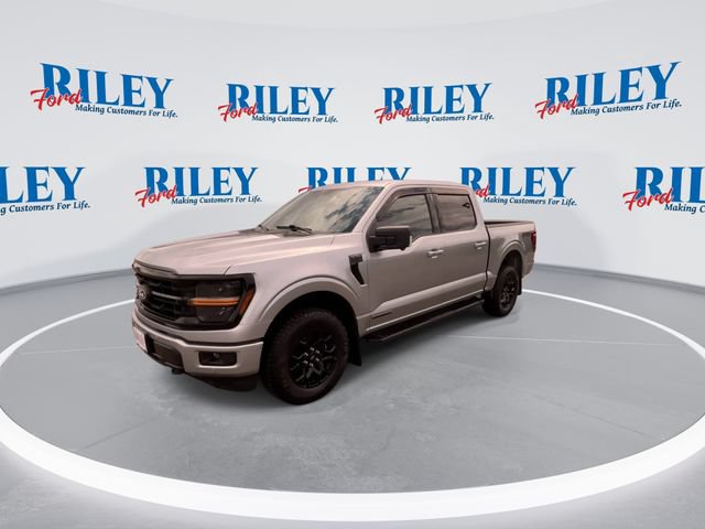 Certified 2025 Ford F150 XLT w/ Equipment Group 302A MID AWD/4WD image 4