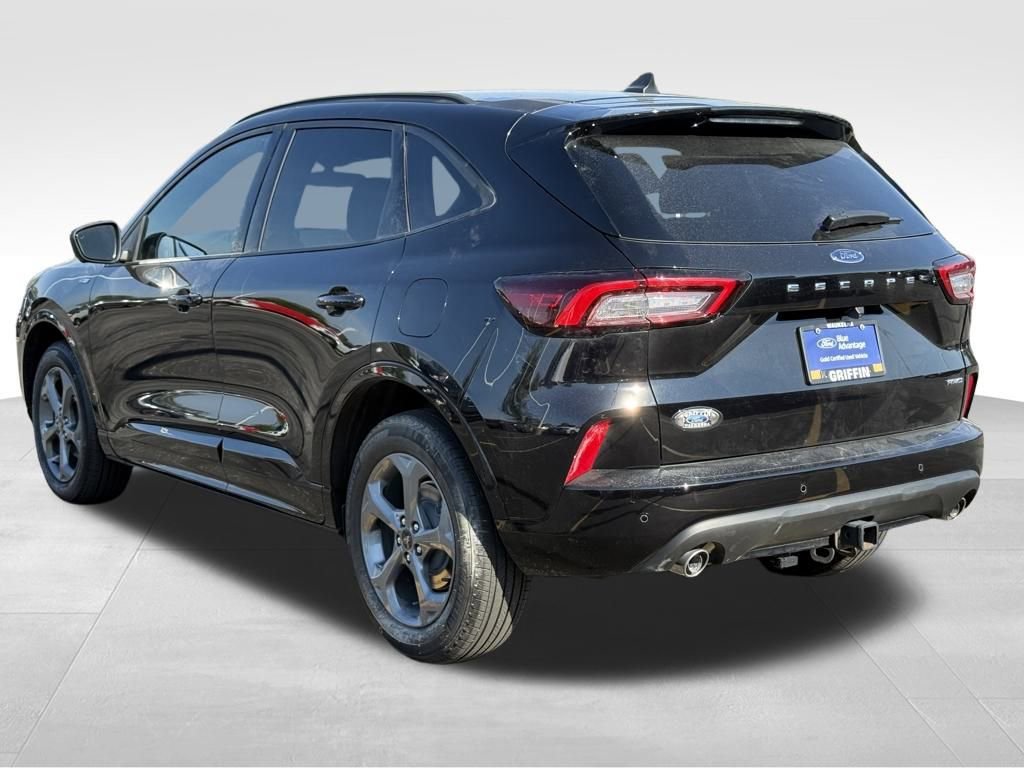 Certified 2023 Ford Escape ST-Line Select w/ Tech Pack #2 image 5