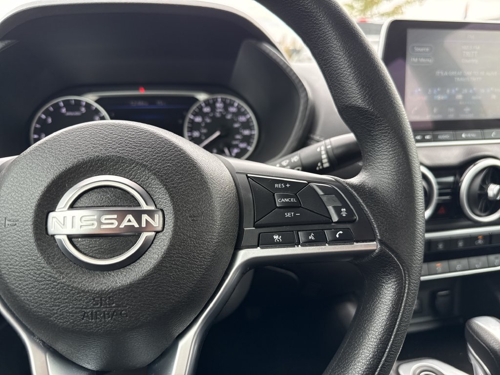 Used 2025 Nissan Sentra SV FWD image 18