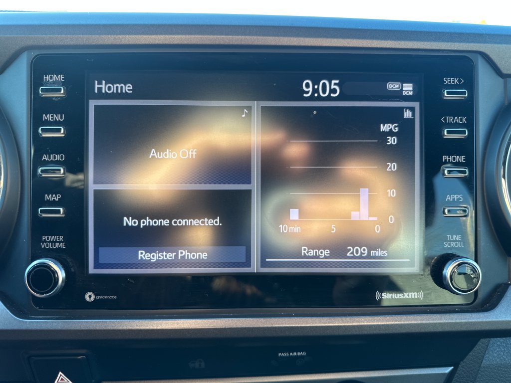 Used 2020 Toyota Tacoma TRD Sport w/ Technology Package AWD/4WD image 11