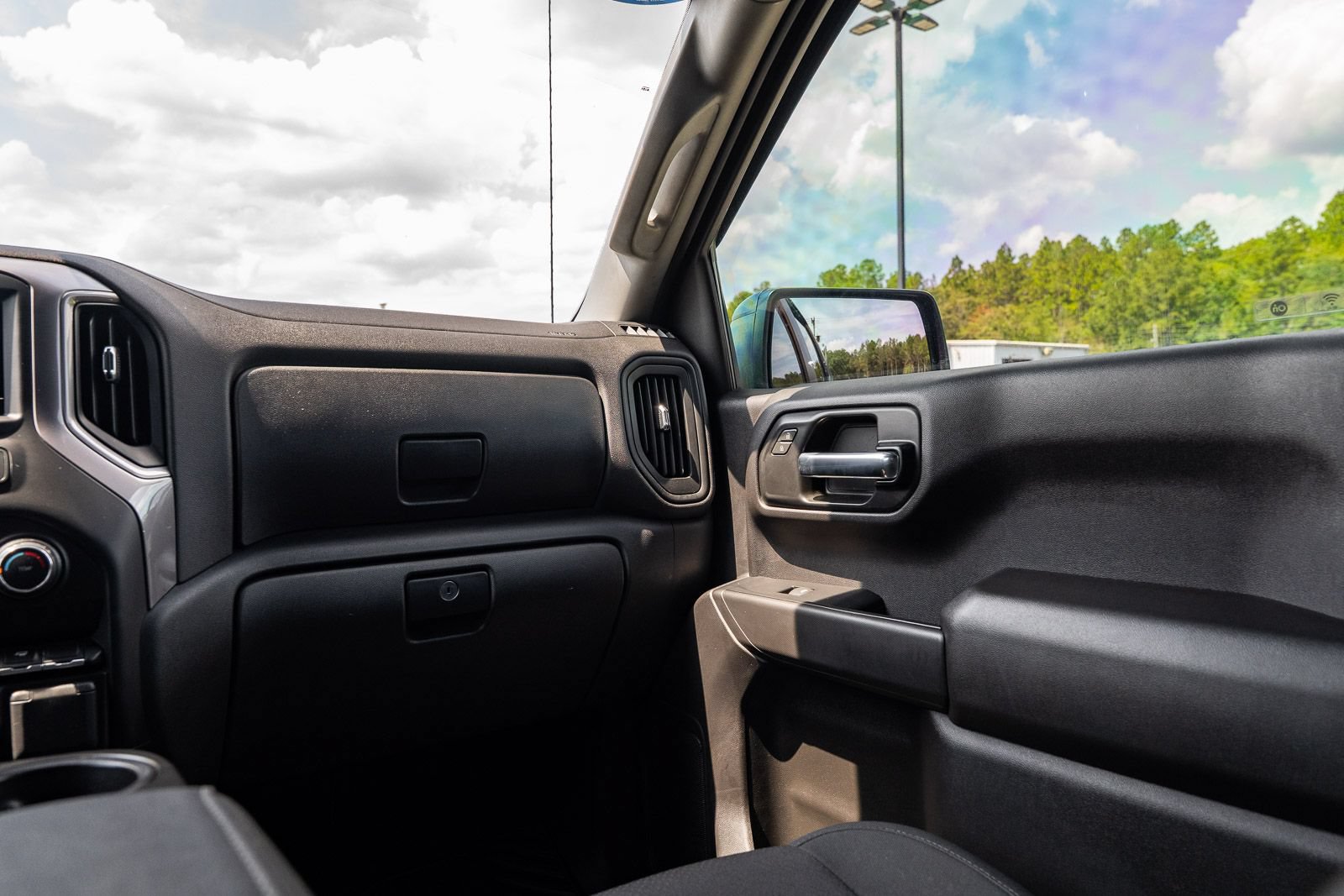 Used 2021 Chevrolet Silverado 1500 Custom RWD image 28