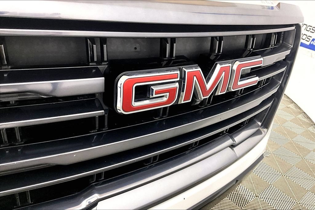 Used 2024 GMC Yukon XL AT4 w/ Technology Package AWD/4WD image 24