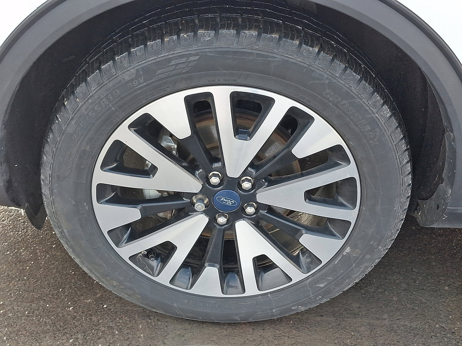 Certified 2020 Ford Escape SEL image 28