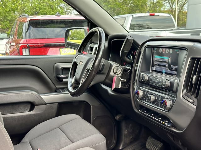 Used 2018 Chevrolet Silverado 1500 LT w/ All Star Edition AWD/4WD image 33
