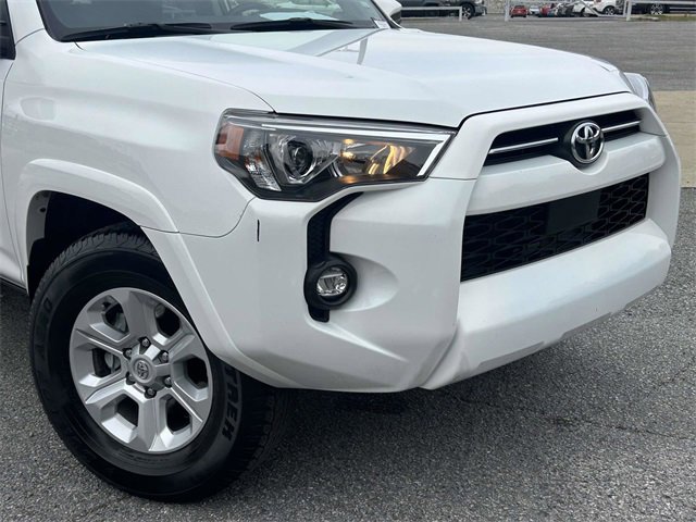 Used 2024 Toyota 4Runner SR5 image 10