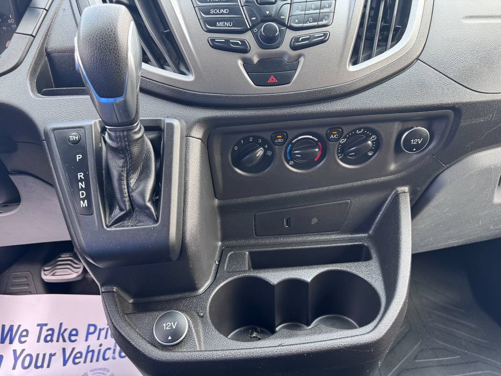 Certified 2019 Ford Transit 250 130 Low Roof RWD image 23