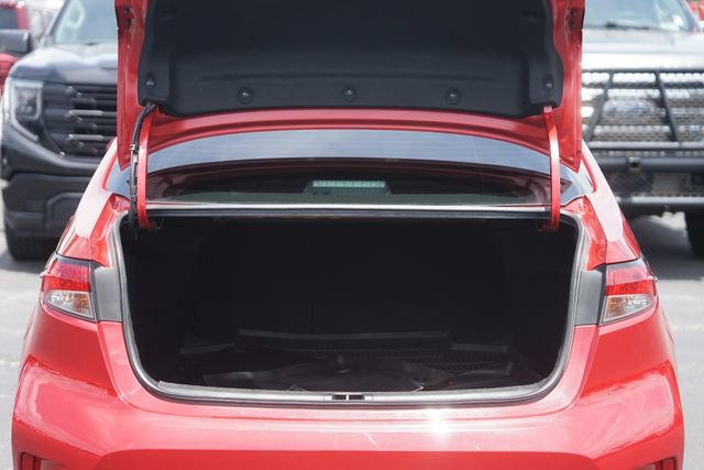 Used 2021 Toyota Corolla LE FWD image 31