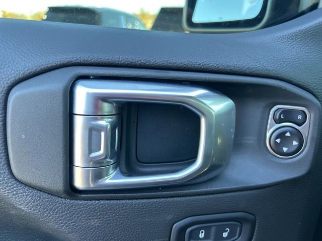 Used 2021 Jeep Gladiator Overland w/ Popular Equipment Package image 12